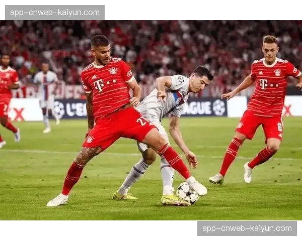 实时：勒沃库森vs拜仁，格里马尔多直接任意球破门，帮助主队取得领先