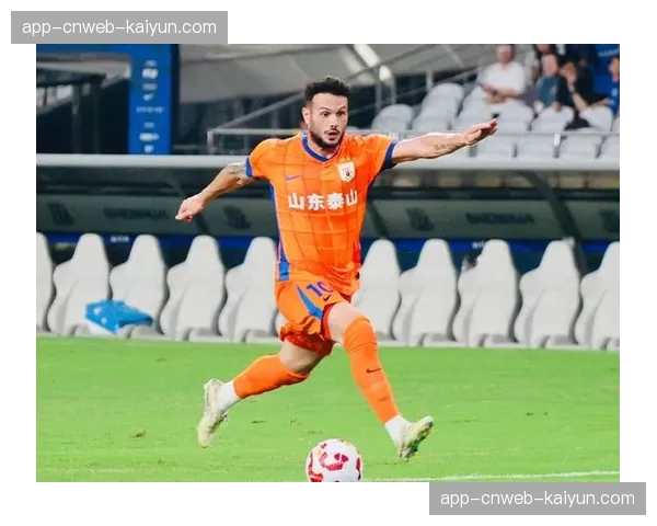 山东泰山卡扎伊什维利外脚背破门，难阻球队失利